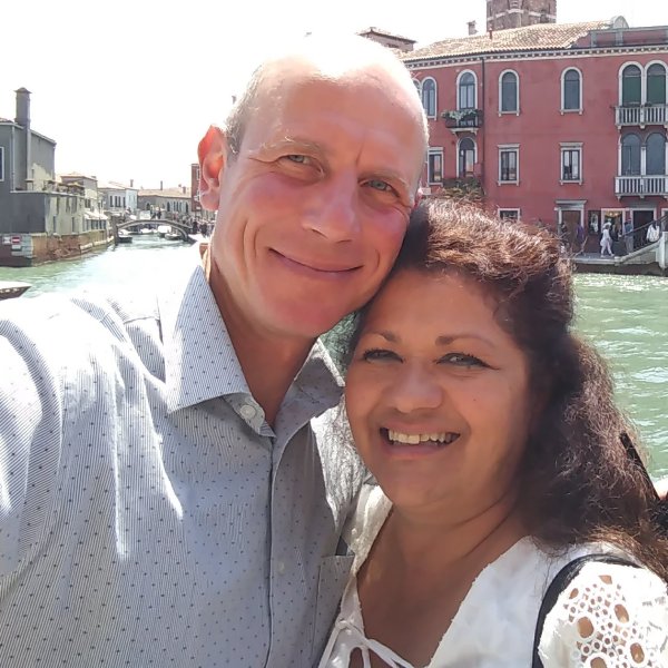 Founders Giuliano & Luz